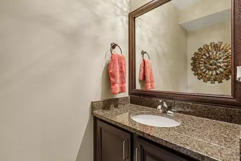 Bath - 4179 Hickory Rock Dr, Powell, OH 43065 photo 4 of 6