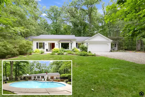 9291 Robinhood Cir, Westerville, OH 43082