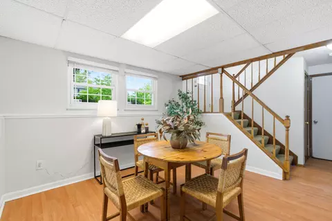 Dining - 2139 Camelback Dr, Columbus, OH 43228 photo 3 of 4