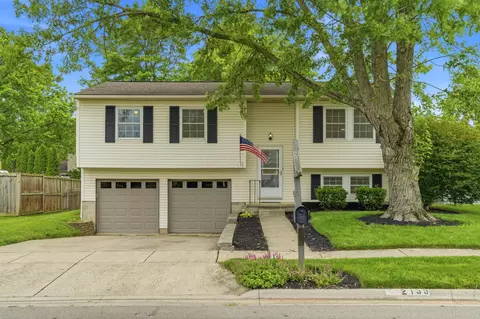 2139 Camelback Dr, Columbus, OH 43228