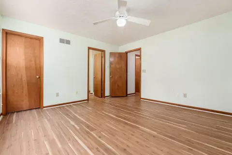 Bedroom - 4118 Pathfield Dr, Columbus, OH 43230 photo 5 of 9