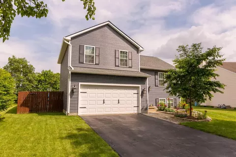 161 Wyckshire Dr, Pataskala, OH 43062