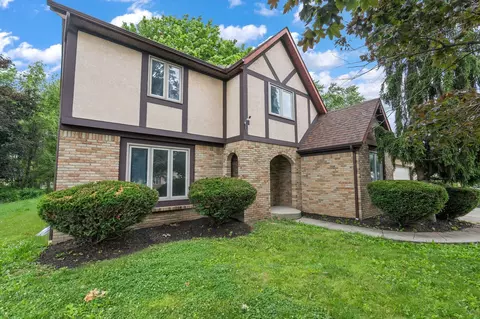 2069 Walnut Hill Park Dr, Columbus, OH 43232