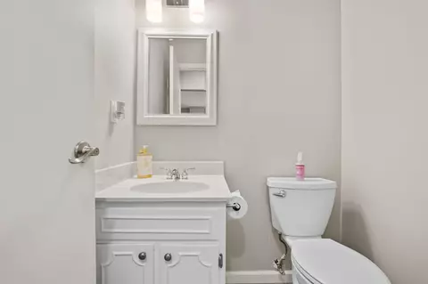 Bath - 8766 Gallo Dr, Powell, OH 43065 photo 1 of 4