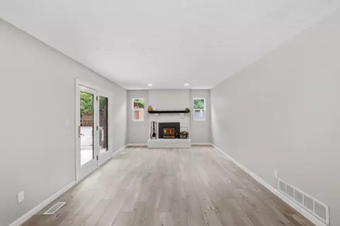 Living - 8766 Gallo Dr, Powell, OH 43065 photo 1 of 4