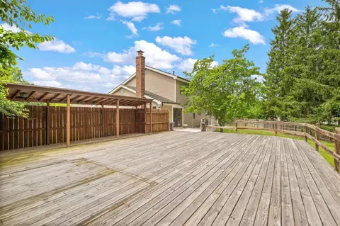 Exterior - 8766 Gallo Dr, Powell, OH 43065 photo 2 of 11