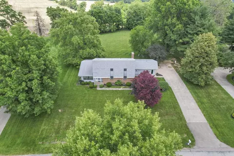 2351 Scenic Dr NE, Lancaster, OH 43130