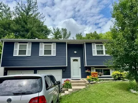 3912 Orange Blossom Ln, Columbus, OH 43230