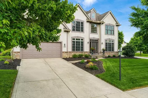 8540 Oakshire Dr, Pickerington, OH 43147