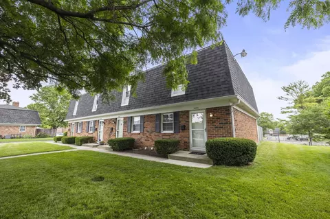 4454 Folkestone Ct S, Columbus, OH 43220