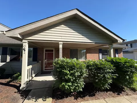 4560 Whittington Dr, Groveport, OH 43125