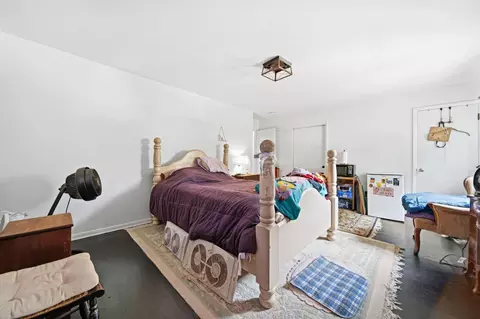 Bedroom - 1479 Devonhurst Dr, Columbus, OH 43232 photo 3 of 8