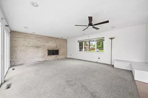 Living - 1479 Devonhurst Dr, Columbus, OH 43232 photo 7 of 11