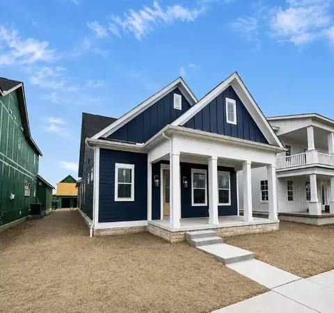 2048 Leopold Dr, Lewis Center, OH 43035