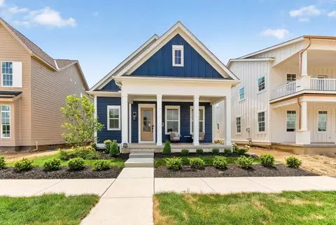 2048 Leopold Dr, Lewis Center, OH 43035