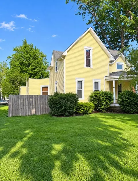 514 N Main St, Fostoria, OH 44830