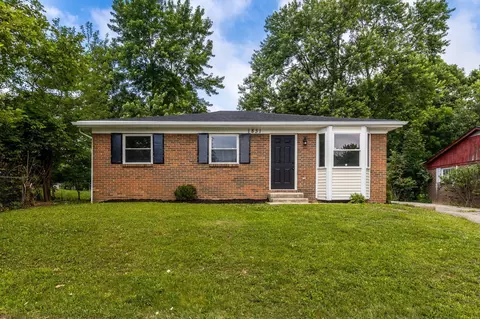 1831 Creekside Dr, Columbus, OH 43223