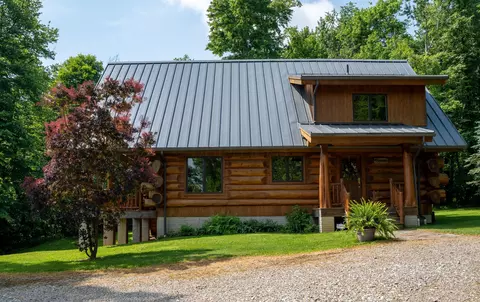 4080 Jacksontown Rd, Heath, OH 43056