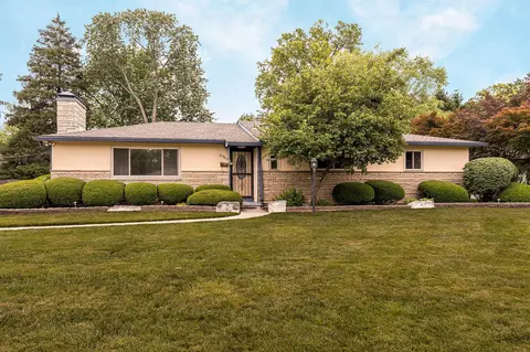 2398 Beverly Pl, Columbus, OH 43209