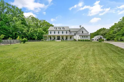 3138 Bean-oller Rd, Delaware, OH 43015