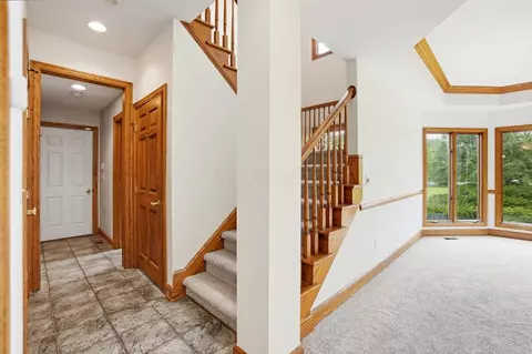 Entry Way - 320 Edgington Dr, Plain City, OH 43064 photo 3 of 5