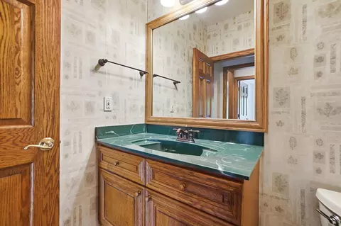 Bath - 320 Edgington Dr, Plain City, OH 43064 photo 2 of 14