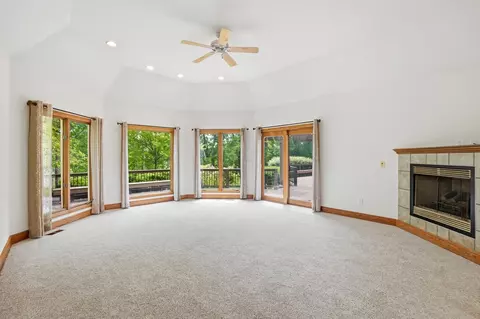 Living - 320 Edgington Dr, Plain City, OH 43064 photo 8 of 8