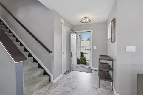 Entry Way - 565 Rolling Acre Dr, Lithopolis, OH 43136 photo 1 of 5