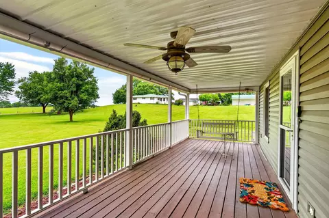 Exterior - 7096 Warner-huffer Rd, Circleville, OH 43113 photo 4 of 11