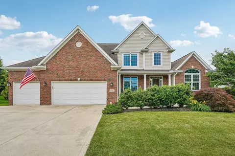 8061 Garden Dr, Pickerington, OH 43147