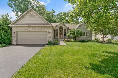 2892 Tweed Ct, Lewis Center, OH 43035