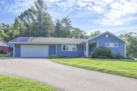 3140 Nob Hill Rd, Zanesville, OH 43701