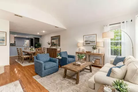 790 Windward Ln #26, Gahanna, OH 43230