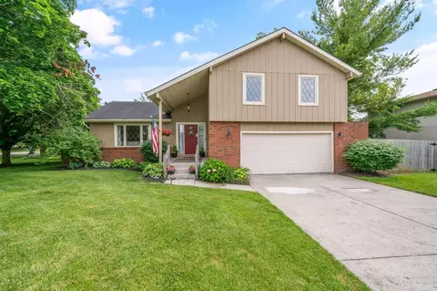 1870 Hickory Hill Dr, Columbus, OH 43228