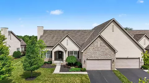 4848 Scenic Creek Dr, Powell, OH 43065