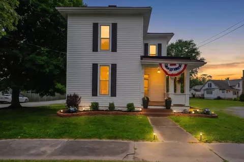77 S Hartford Ave, Centerburg, OH 43011