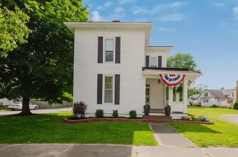 77 S Hartford Ave, Centerburg, OH 43011