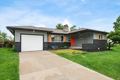 3941 Chrisview Dr, Columbus, OH 43227