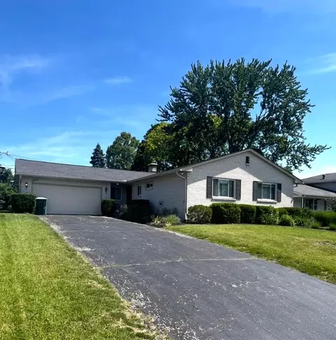 996 Kenwood Ln, Columbus, OH 43220