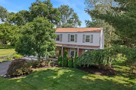 318 Apache Cir, Westerville, OH 43081