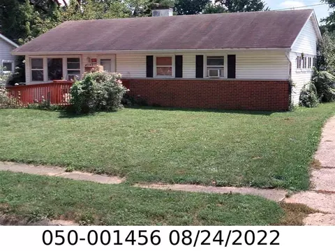 4733 Hillcrest St N, Hilliard, OH 43026