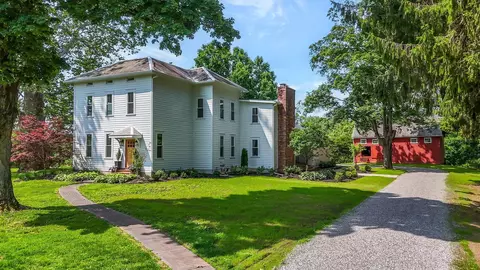 3313 Raccoon Valley Rd, Granville, OH 43023