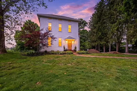 3313 Raccoon Valley Rd, Granville, OH 43023