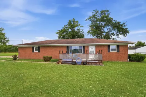 10575 Fitzgerald Outlet St, Mount Sterling, OH 43143