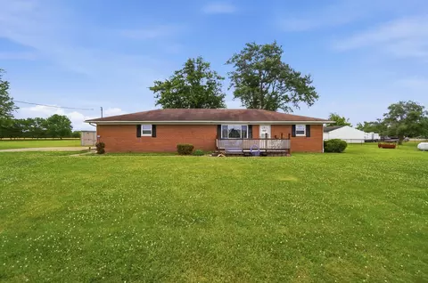 10575 Fitzgerald Outlet St, Mount Sterling, OH 43143
