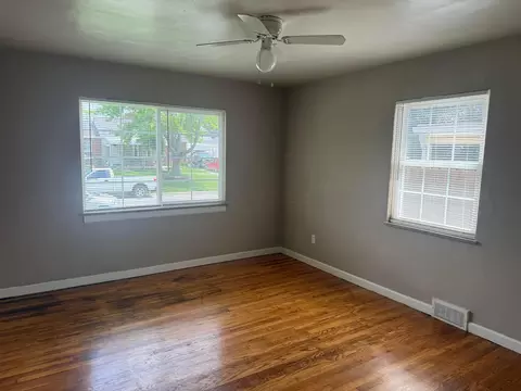 2745 Regina Ave, Columbus, OH 43204