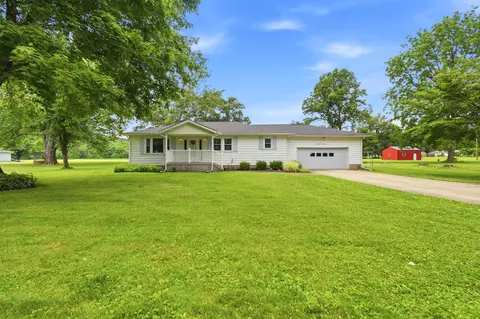 5621 Mason Dr SE, Lancaster, OH 43130