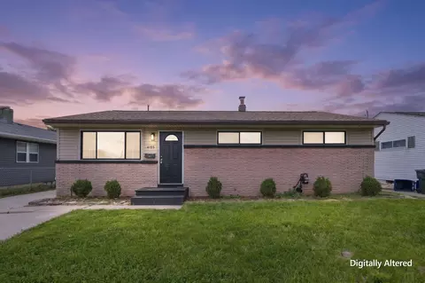 4155 Dixie Ct, Columbus, OH 43228