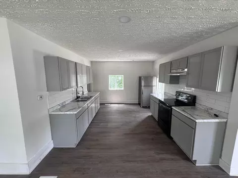 Kitchen - 514 Oak St, Marion, OH 43302 photo 1 of 3