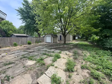 Exterior - 514 Oak St, Marion, OH 43302 photo 3 of 3